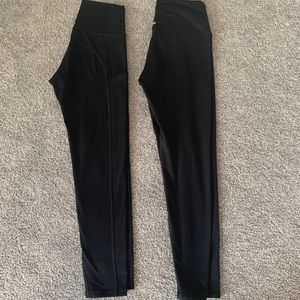 Two Aerie Move and Play Leggings